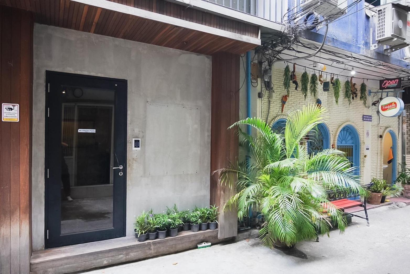 Go Inn Silom - Bts Saint Louis โกอินน์ สีลม - สถานีรถไฟฟ้าเซนต์หลุยส์ X Banguecoque Exterior foto